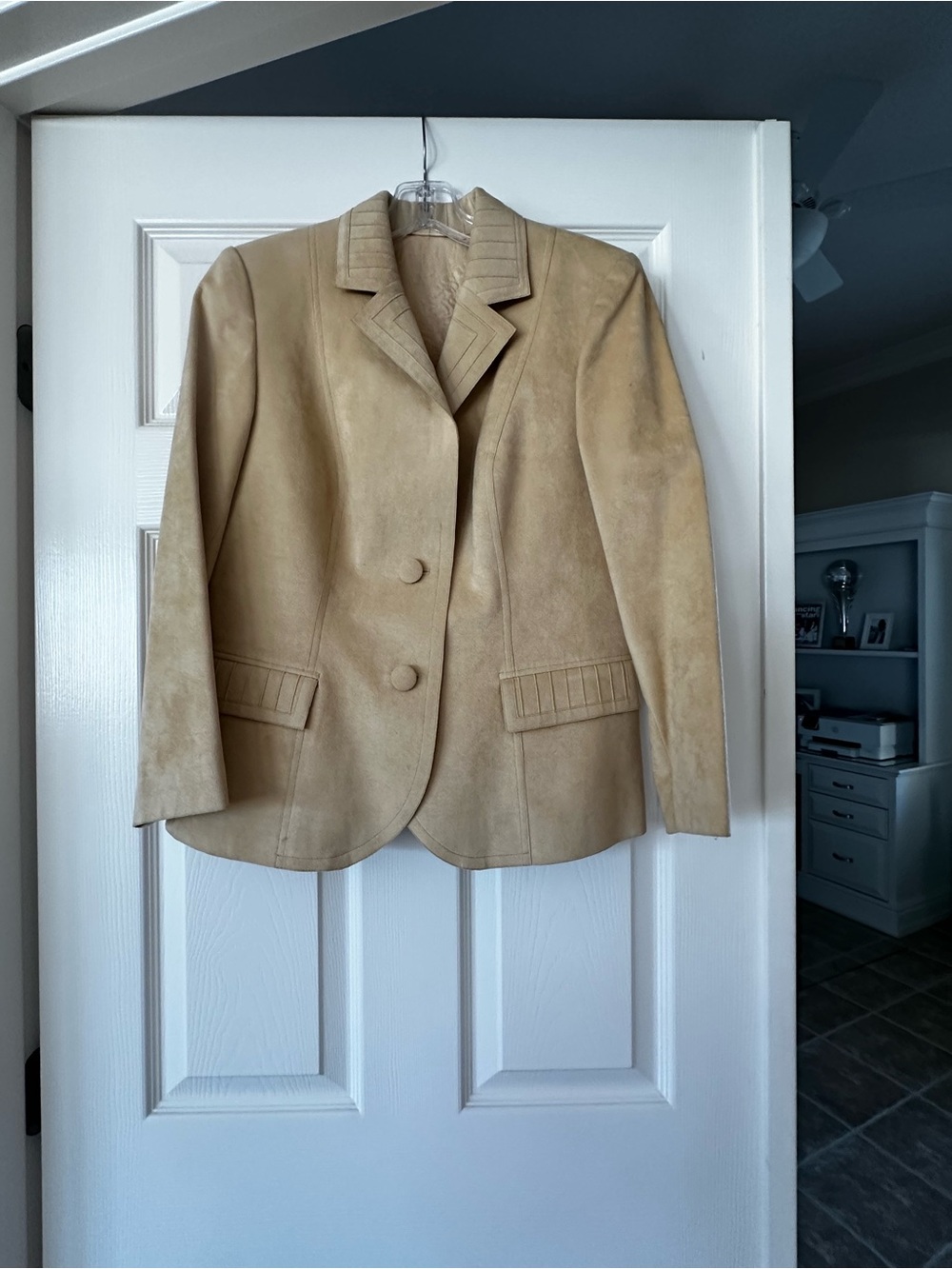 Classic Women's Tan Suede Blazer Jacket